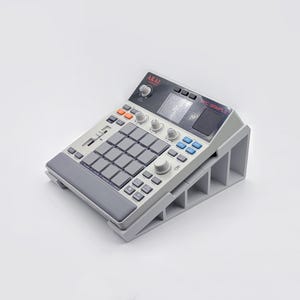 AKAI MPC Sample Stand | Designed by PINE
