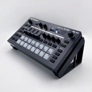 Roland MC-101 & TR-6S Stand | Designed by PINE
