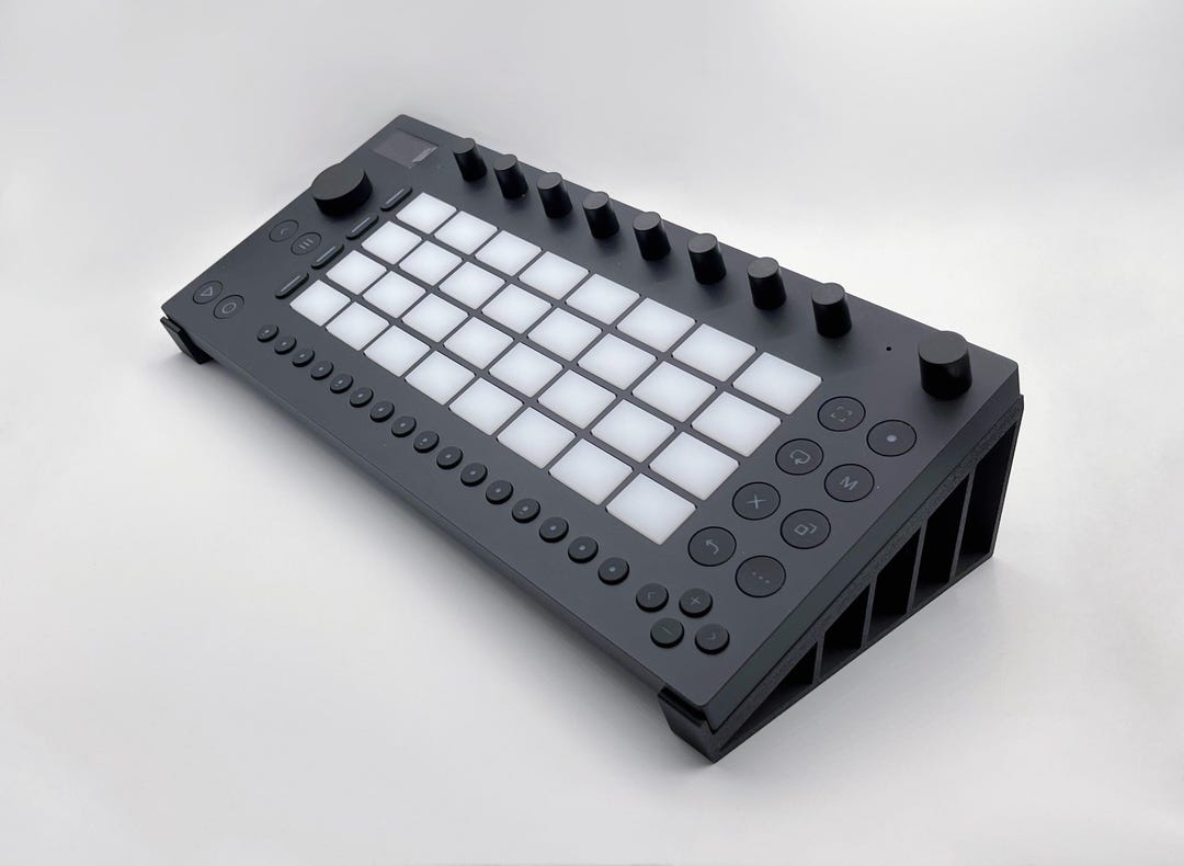 P59MOVE_Ableton_Move_03_1024x.