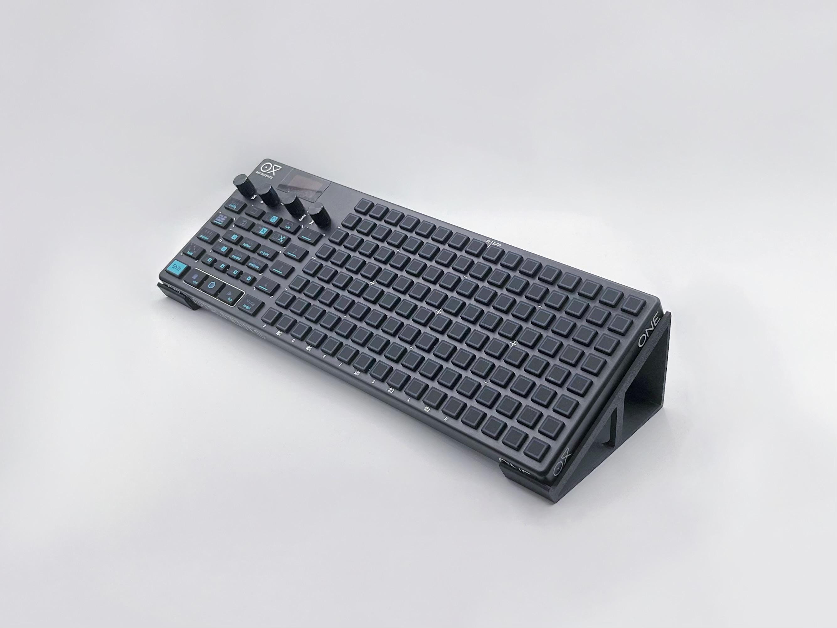OXI ONE mk1 Sequencer + Case + Stand