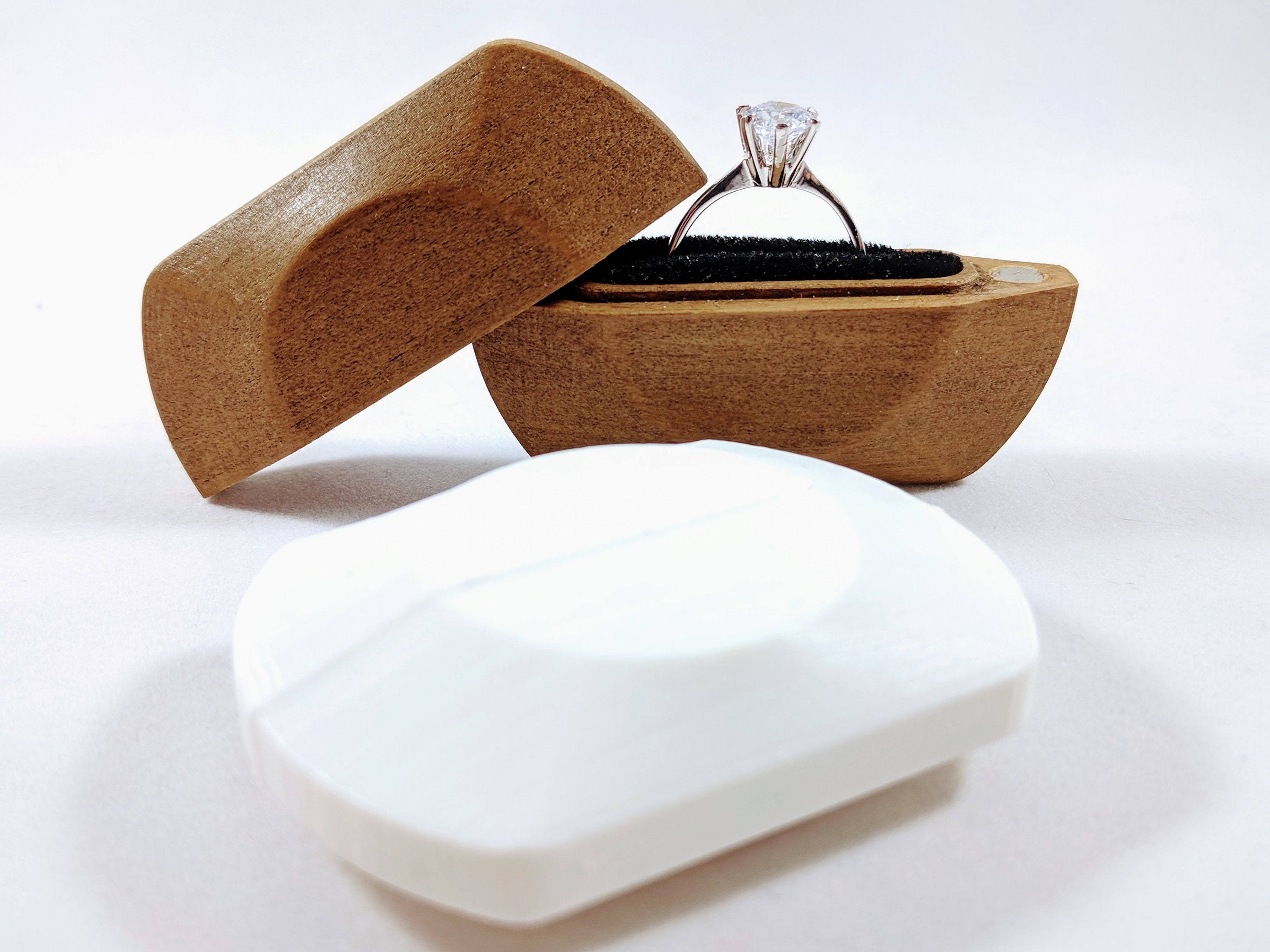 slim engagement ring box