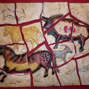 Educational PUZZLE BOX Lascaux frescoes for children from 3 years old non-toxic food paints Sold in plastic box