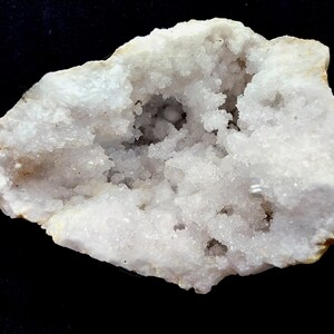 DRUSE GEODE de Quartz pur sous gangue noduleuse pour régénération des cristaux et gemmes de lithothérapie bijoux et pierres naturelles image 3