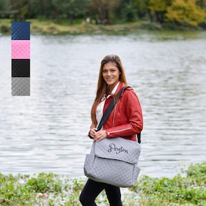 Bolsa de pañales Messenger grande PERSONALIZADA 3 en 1 Set -Gris -Monograma personalizado /Nombre bordado -Changing Pad para bebé /Bolsa de bebé /Regalo de bebé