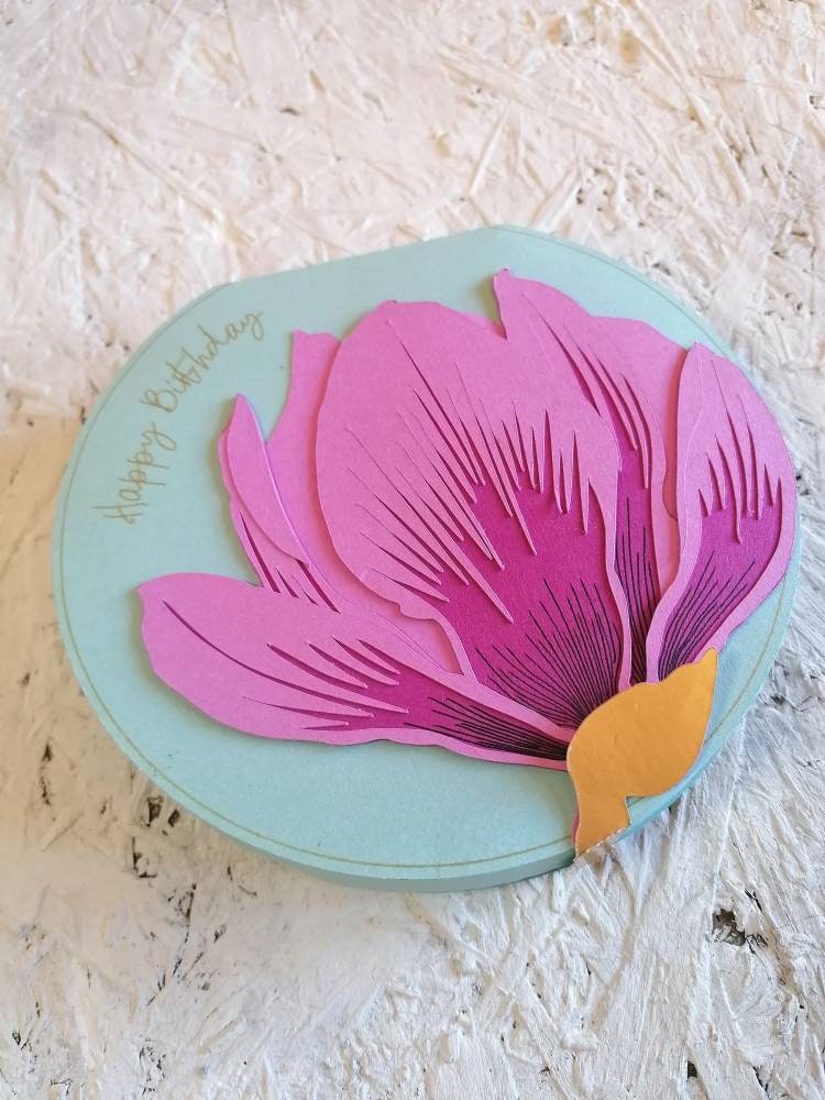 Cardology Biglietto Pop-Up con Corona Floreale | Biglietti di San Valentino, Biglietti per la Festa della Mamma o Biglietti di Anniversario per Lei | Carta Fatta a Mano, Corona Floreale, 15 X