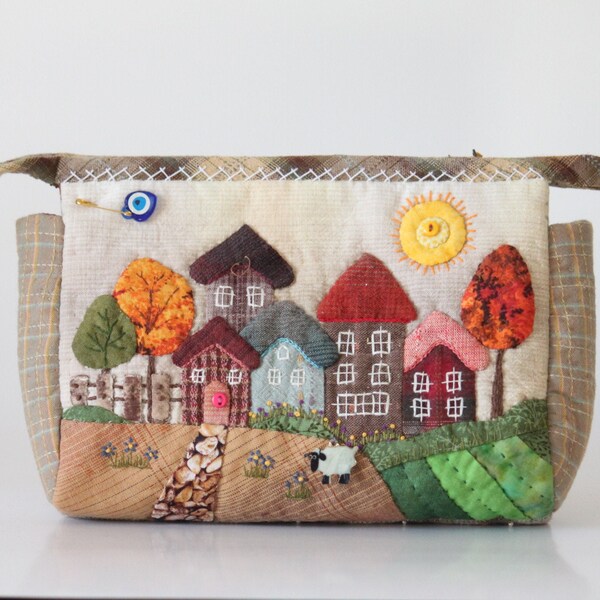 Bolsa cosmética con cremallera. Lindo soporte acolchado para maquillaje. Precioso y suave bolso de patchwork. Organizador de artículos de tocador