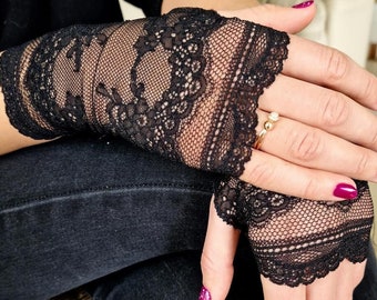 Black Lace Gloves. Stretch Lace Gloves. Fingerless Lace Ggloves. Costume Gloves. Gift for Her.