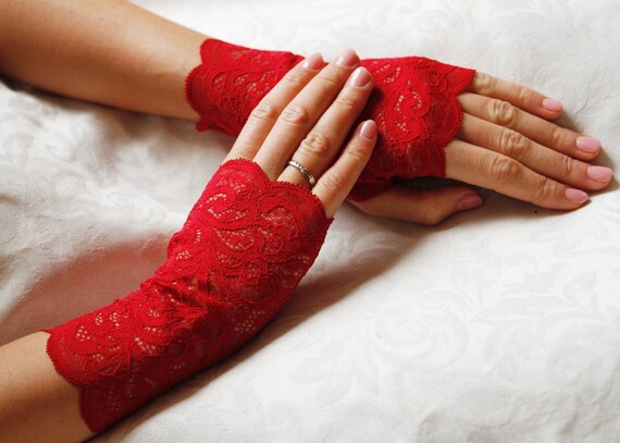 burgundy lace gloves