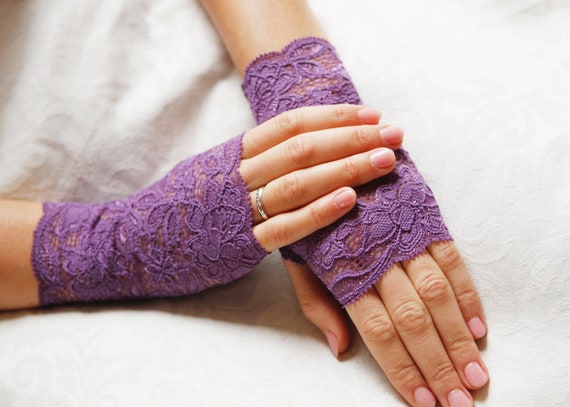 lavender lace gloves