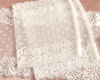 Witte kanten laarsmanchetten, stretchgebreide beenwarmers