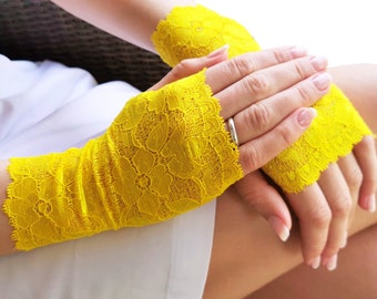 Lace Gloves in Yellow. Lace Gloves , Fingerless  Gloves. Bridal Gloves. Costume Gloves.