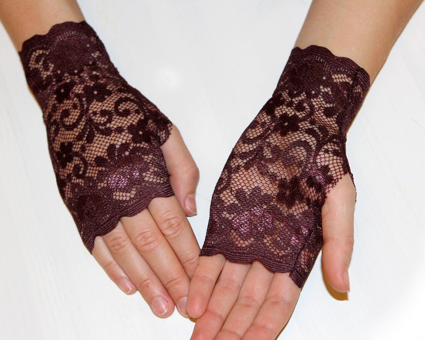 Mitaine. Gants de mariee gants de mariage. Gants en dentelle bordeaux fonces. Gants en dentelle. Dentelle extensible. Taille XS S M L XL Etsy France