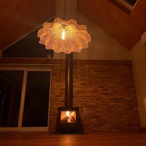 Übergroße Rattan Pendelleuchte | Großer Boho Gewellter Kronleuchter | Natürliche handgemachte Statement Deckenlampe