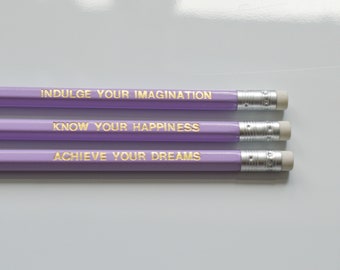 Imagination Pencils - Nachhaltiges Zitat Bleistifte Set | Gold Foils Personalisierte Bleistifte, Pastell Lila Bleistifte, Geschenke für Schreibwaren Liebhaber
