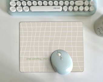 Focus Grid Mouse Mat | mousepad Wavy Lines, Abstract Mouse Pad, Minimal Desk Mat, Sage Green Office Gift, Desk Accessory, Work Computer Gift