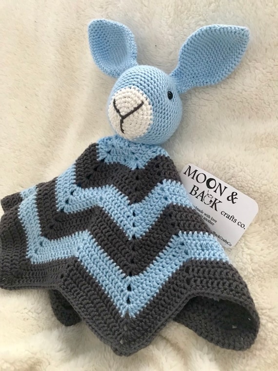 crochet taggie blanket