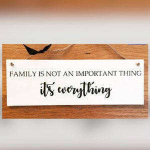 placa la familia lo es todo, regalo familiar - apellido - boda - placa con cita familiar moderna - cita familiar para decoración del hogar - monocromo