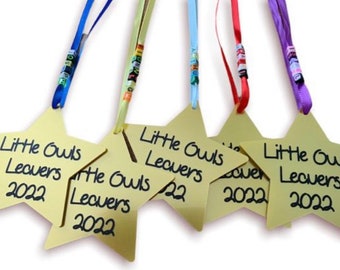 Cadeau de fin d'année - médailles de fin d'études - souvenir de remise des diplômes - école maternelle - garderie - petite enfance - garderie