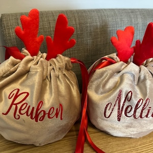 Christmas gift bag - velvet reindeer pouch bag - drawstring - personalised - Christmas bag with name - Christmas Eve