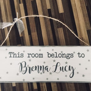Bedroom sign - this room belongs to plaque - personalised room plaque - kids bedroom door sign - name sign - bedroom decor