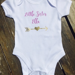 Little sister vest top tshirt  present - baby sibling  vest - new sister gift - personalised baby sister gift - little sister name tshirt