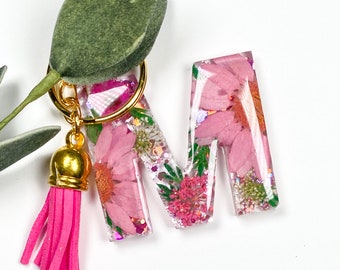 Pressed Flower Resin Keychain, Real Floral Initial Letter Charm for Women, Pink Custom School Backpack Tag, Dried Floral Birthday gift