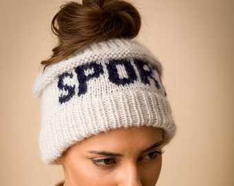 Chapéu de coque bagunçado personalizado, gorro de coque bagunçado de malha personalizado, gorro de rabo de cavalo personalizado, chapéu de malha com nome, gorro de coque de inverno, faixa esportiva