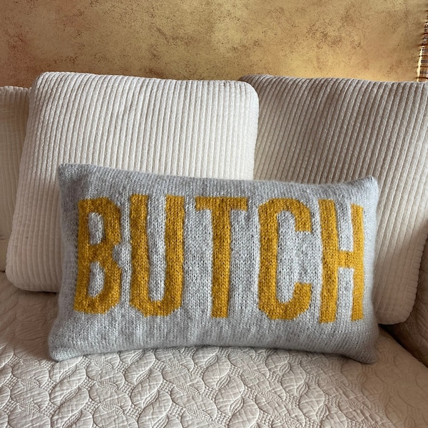 Personalized pillowcase, custom hand knit cushion case, personalized home decoration, unique gifts, custom home accessories, family gifts