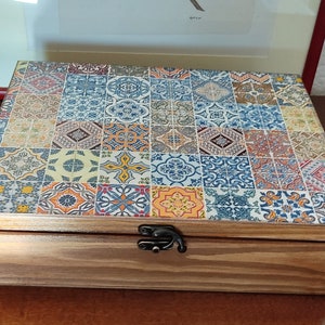 Wooden Tea Box and Optional Tray. Spanish Tiles Tea storage Box. Tea Bags Box. Jewelry Box. Wedding Christmas Gift. 12 comp LOCK