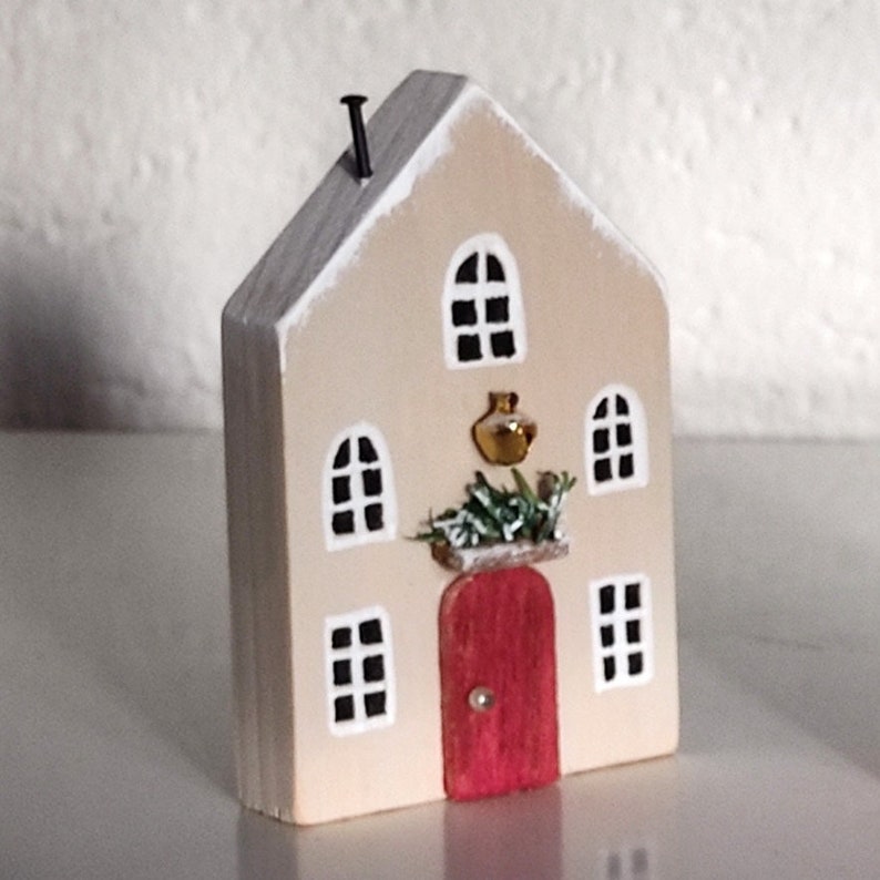 Picole case di legno. Decorazioni di casa. Villaggio in miniatura. Case fatte a mano Ivory House