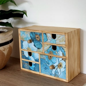 Blue Floral Mini Chest of Drawers: Desktop Jewelry Organizer