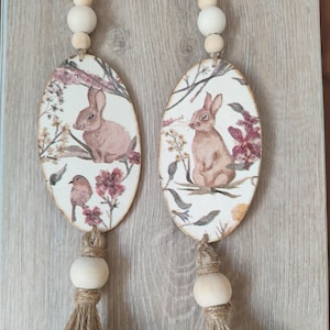 Affichette de porte décoré de lapins. Guirlande de porte, pompon de porte, ornement de traction de tiroir.