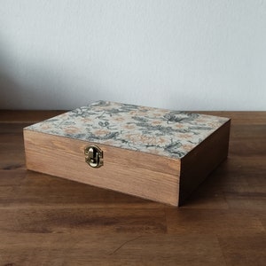 Caja de té de madera. Decoración de hogar rustico. Caja de joyeria. imagen 4