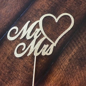 Mr and Mrs cake topper, wedding cake topper, customize and choose your glitter color,