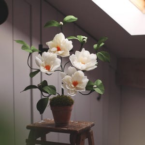 Camélia en papier / Fleurs en papier / Plantes en papier / Premier anniversaire / Cadeau pour la fête des Mères / Fleurs en papier crêpe / Fleurs en pot / Jardin