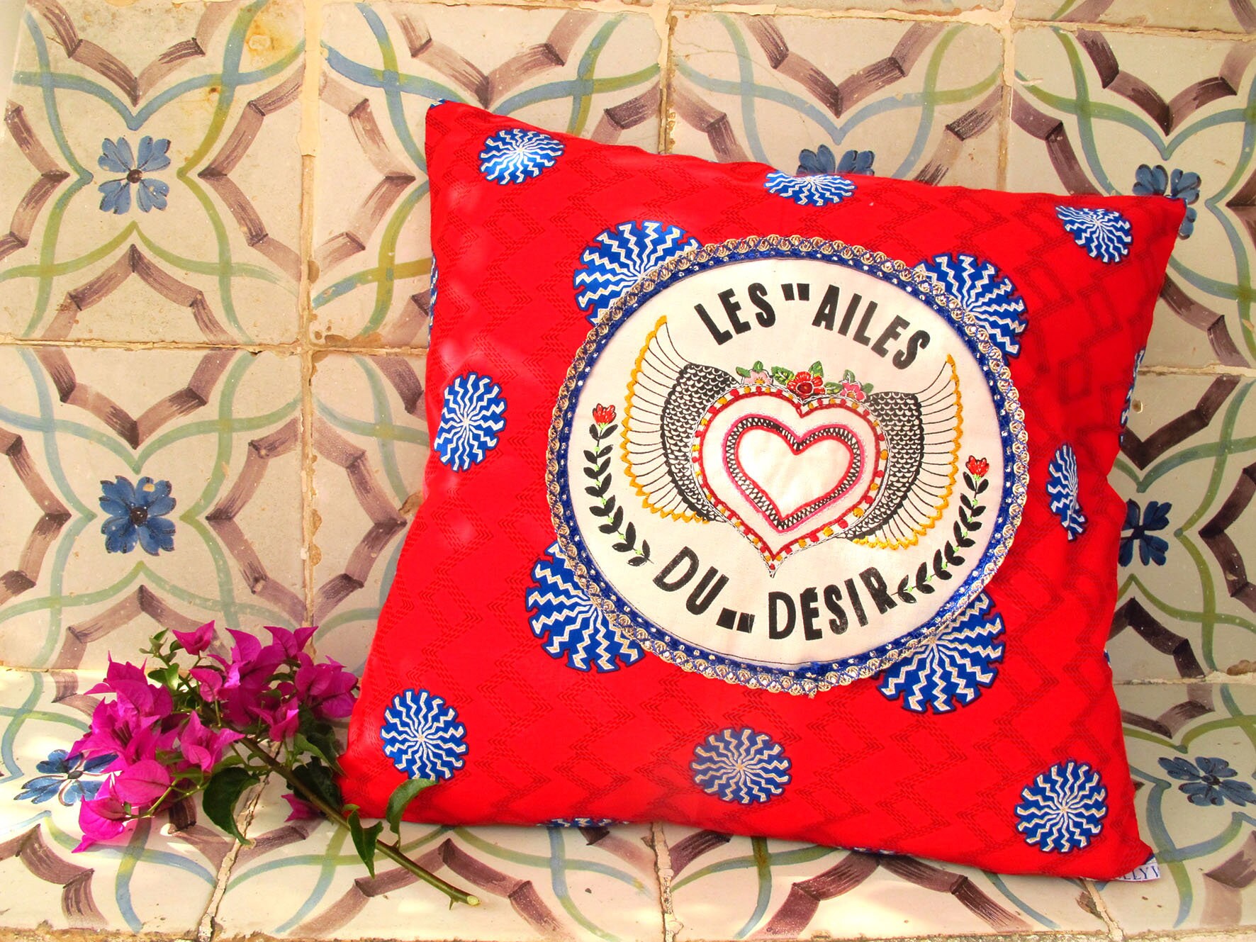 Coussin Brodé Les Ailes Du Désir
