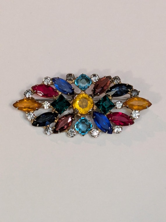 1930 multi colored glass broach