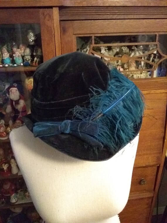 1910 King dark teal blue velvet hat/ Antique Edwar