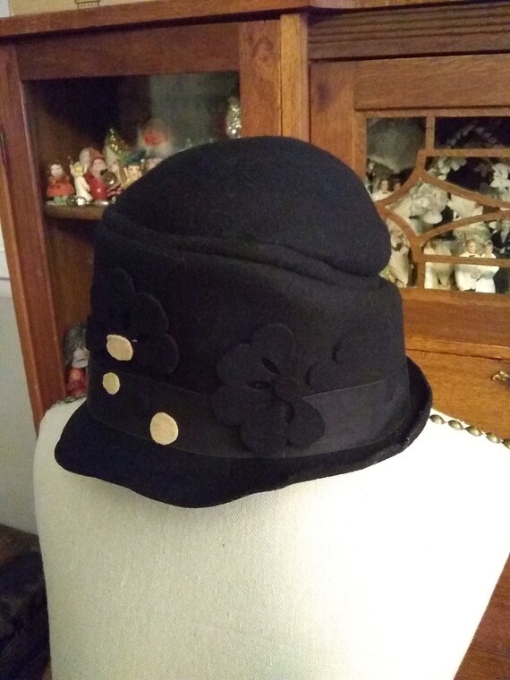 1920's-30's felt bucket hat