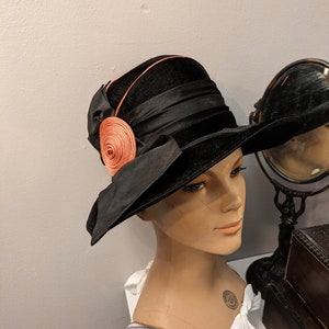 Antique velvet and silk hat