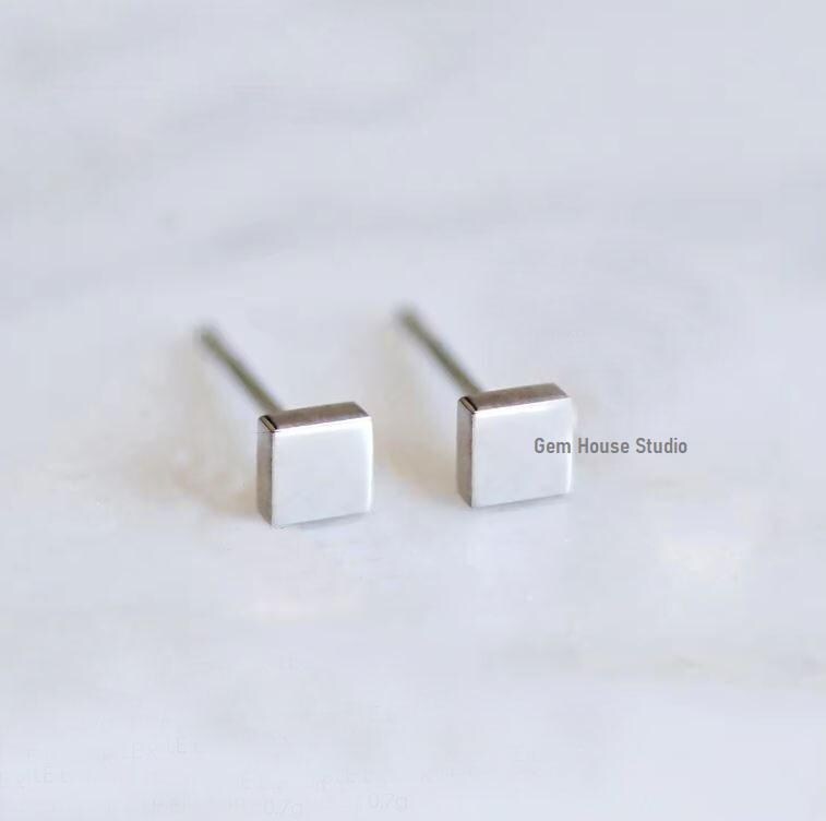 Lucid | 925 Sterling Silver 6mm Black Square Zirconia Stud Earring | In stock! | Lucleon Lucid | 925 Sterling Silver 6mm Black Square Zirconia Stud Earring | In stock! | Lucleon
