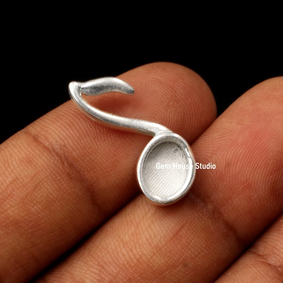 925スターリングシルバー ミュージカルエイトスノート 6 x 8 mm