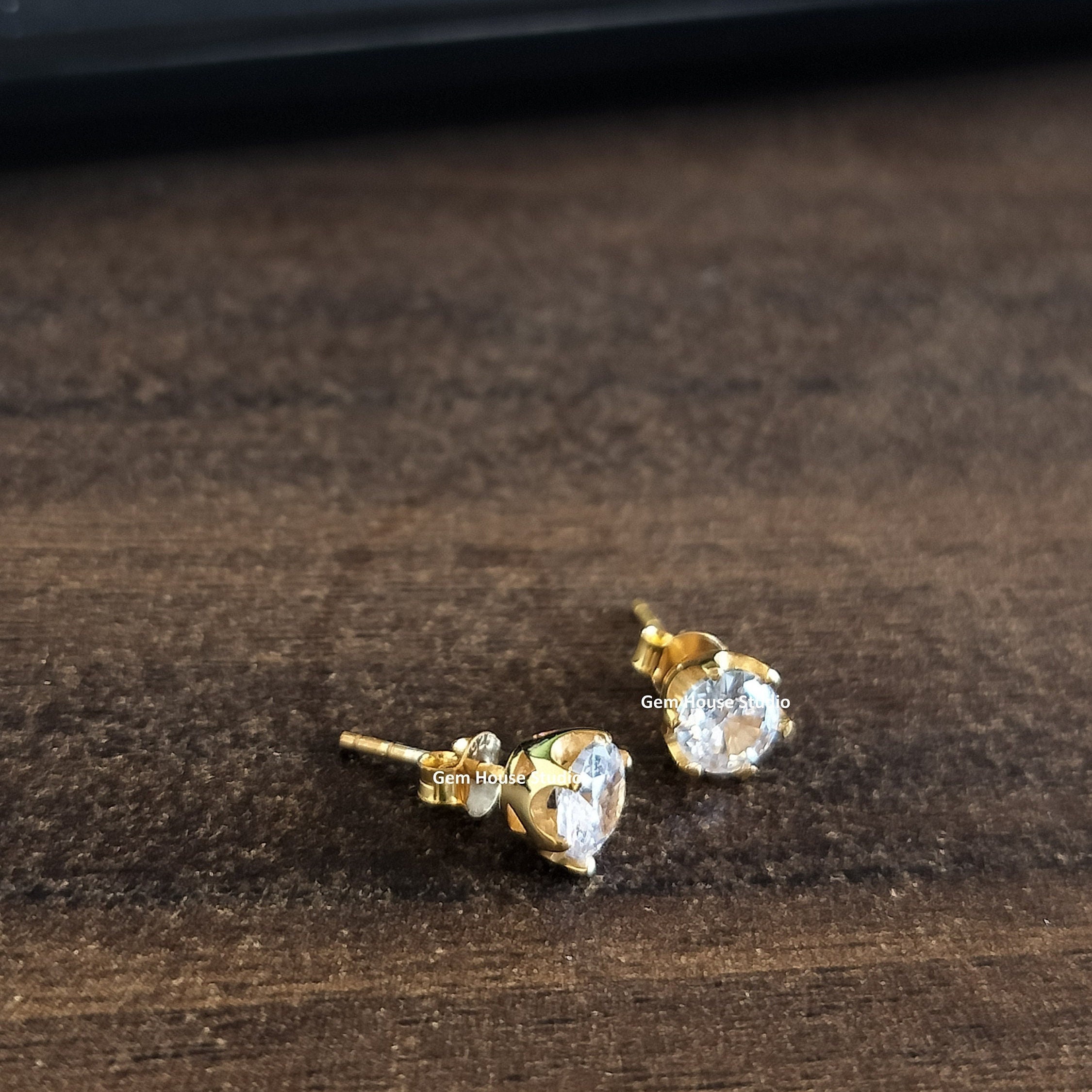 Boucles D'oreilles Clous Solitaires En Argent 925 – Pierre CZ Ronde 8 Mm – Homme Femme – Style Intemporel