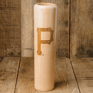 Pittsburgh Pirates &quot;P&quot; Dugout Mug® | Baseball Bat Mug