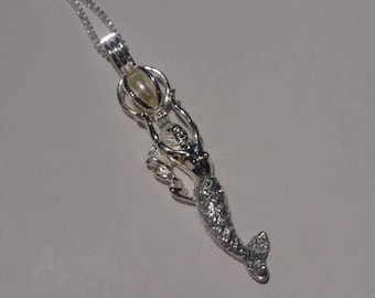 Mermaid Pearl Charm Necklace