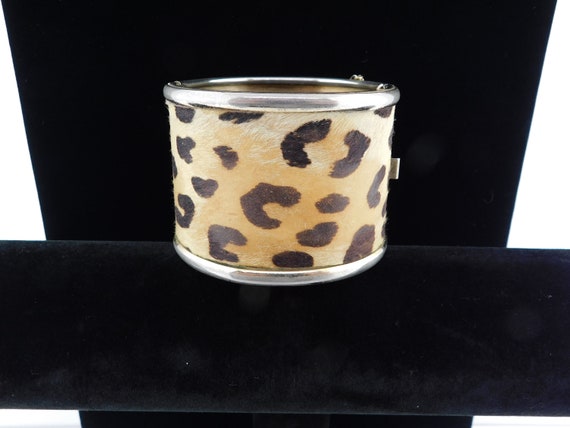 1950's-60's Leopard Print Hinged Cuff Bracelet! - image 1