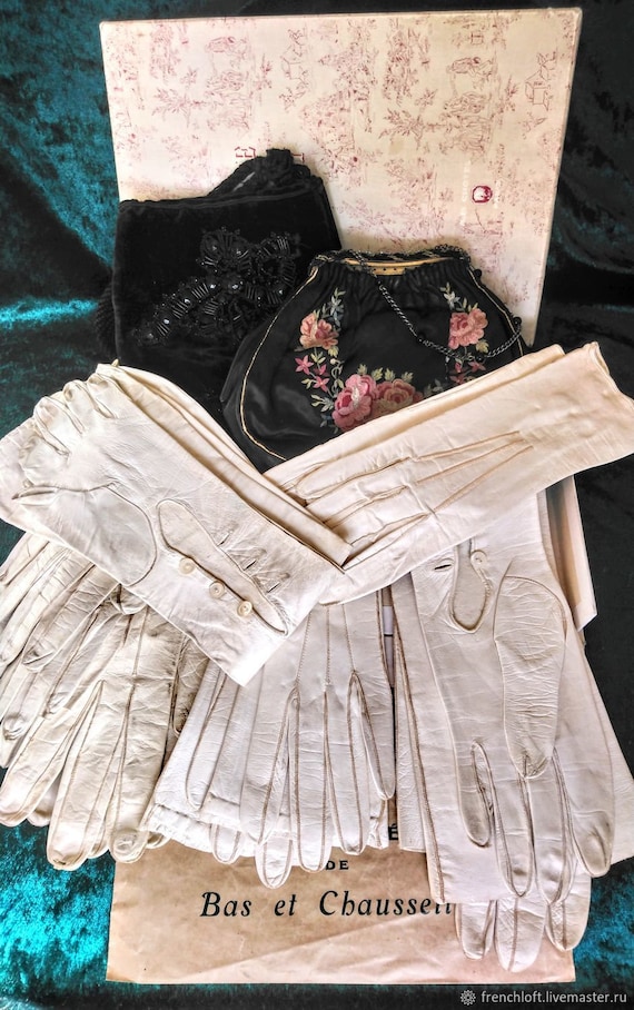 Lot of 2 evening bags, formal purse, and 8 vintage