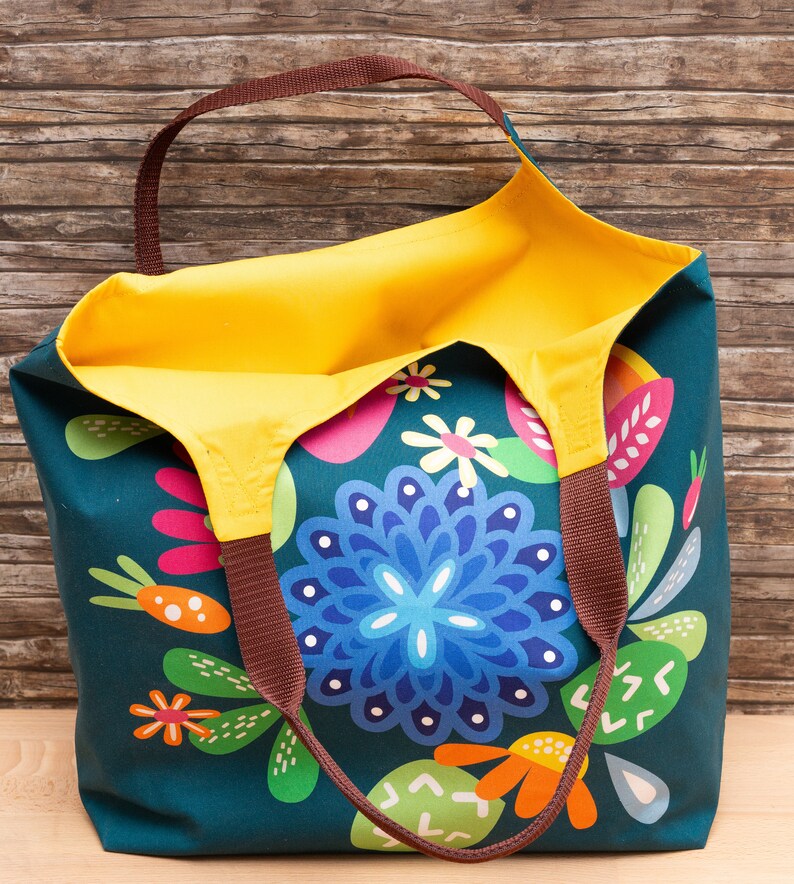 DIY Nähset / Nähpaket Charlie Bag / Einkaufstasche/Strandtasche, Nähmädchen mit Blumen mit eigenem Design Bild 3