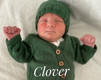 Hand Knitted 100% Wool Baby Set, Unisex Newborn Outfit