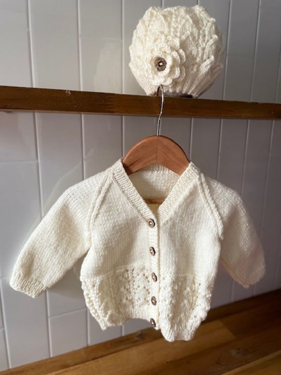 BABY SET 3-6 Months Cardigan and Beanie (With Crochet Flower) 100% WOOL, Hand knitted, Baby Clothes, baby girl cardigan